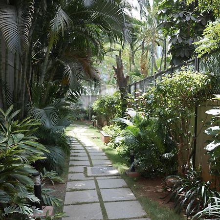 Nagarjuna Suites Bangalore Bagian luar foto