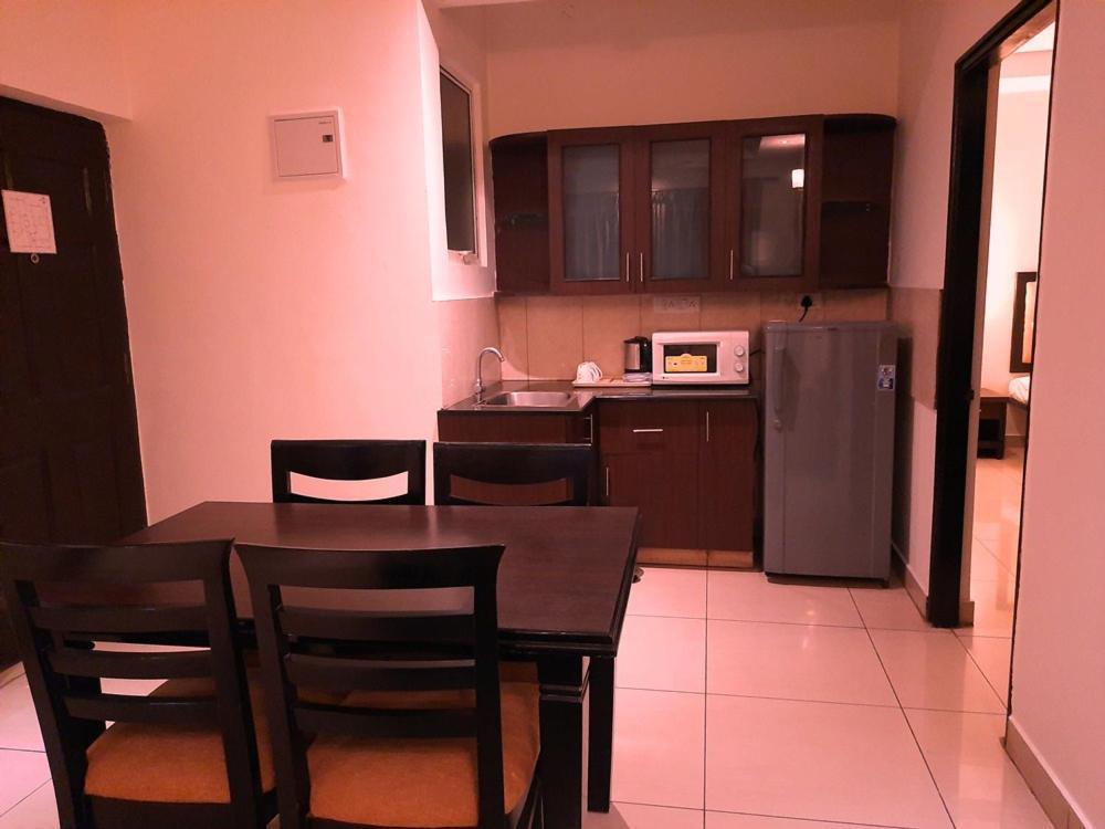 Nagarjuna Suites Bangalore Bagian luar foto