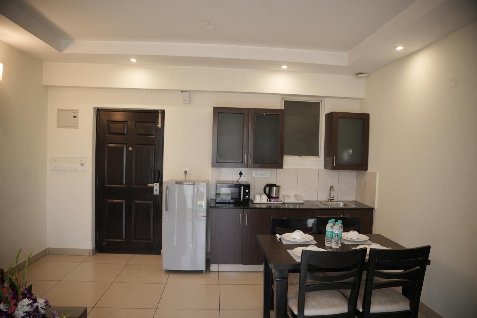 Nagarjuna Suites Bangalore Bagian luar foto