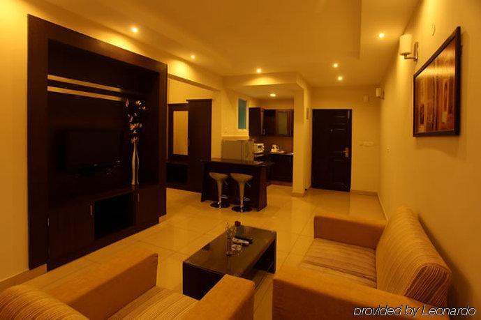 Nagarjuna Suites Bangalore Ruang foto